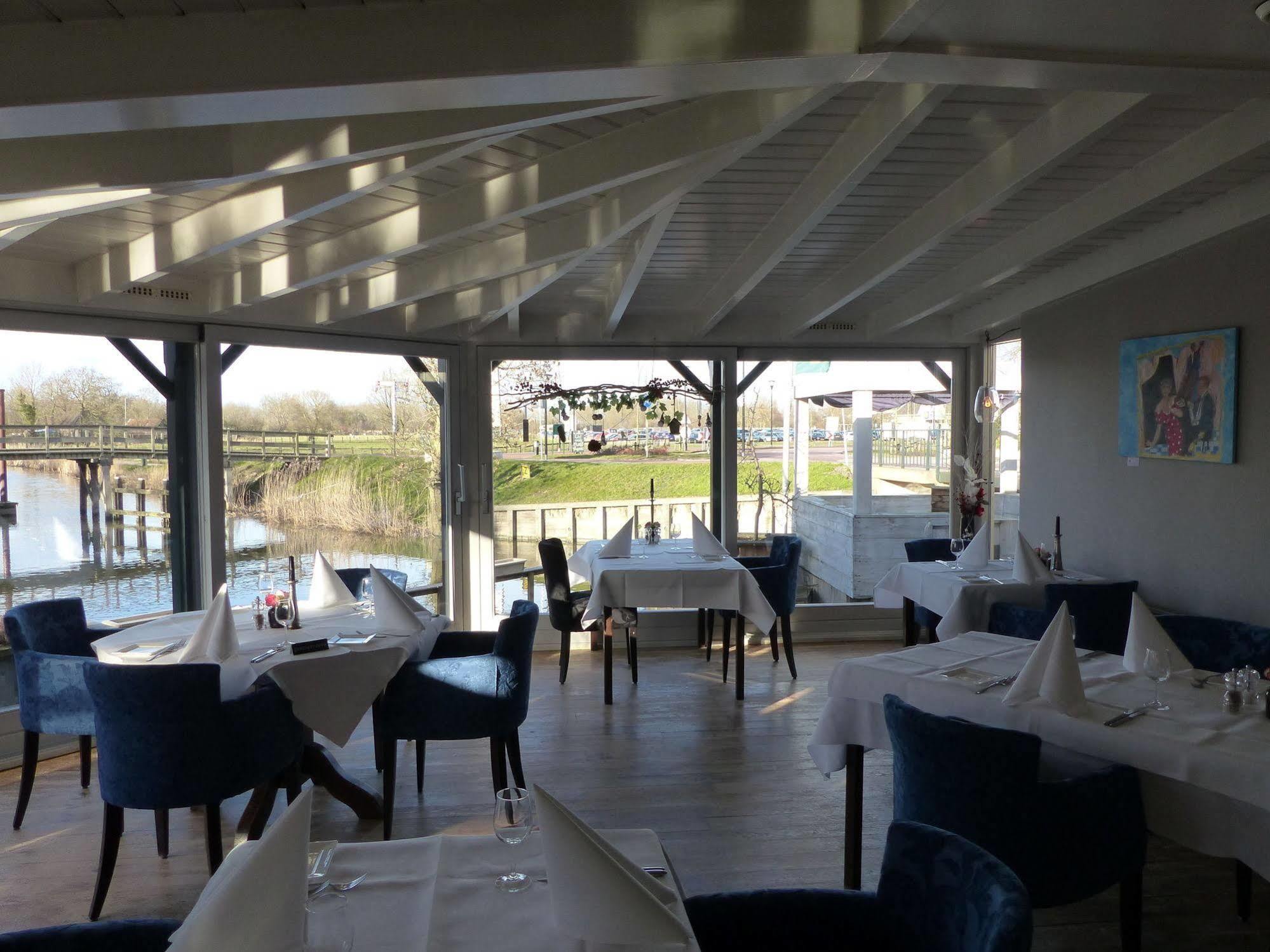 Hotel Restaurant De Stadsherberg Franeker Bagian luar foto