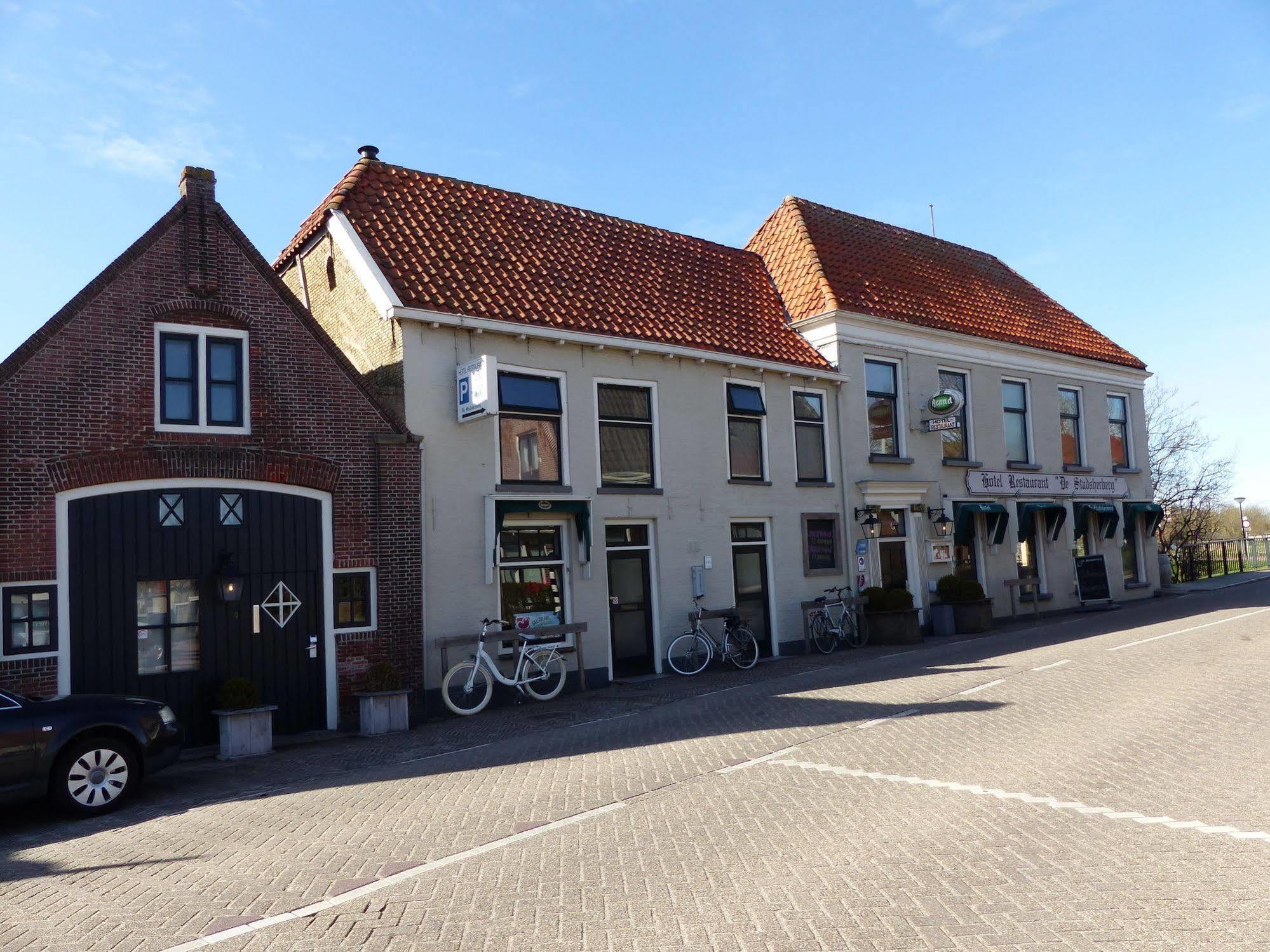Hotel Restaurant De Stadsherberg Franeker Bagian luar foto