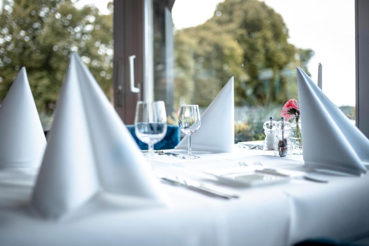Hotel Restaurant De Stadsherberg Franeker Bagian luar foto