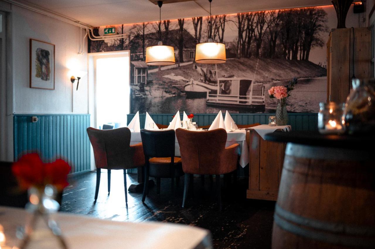 Hotel Restaurant De Stadsherberg Franeker Bagian luar foto